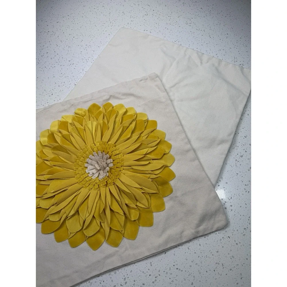 The Unbranded Brand yellow beige